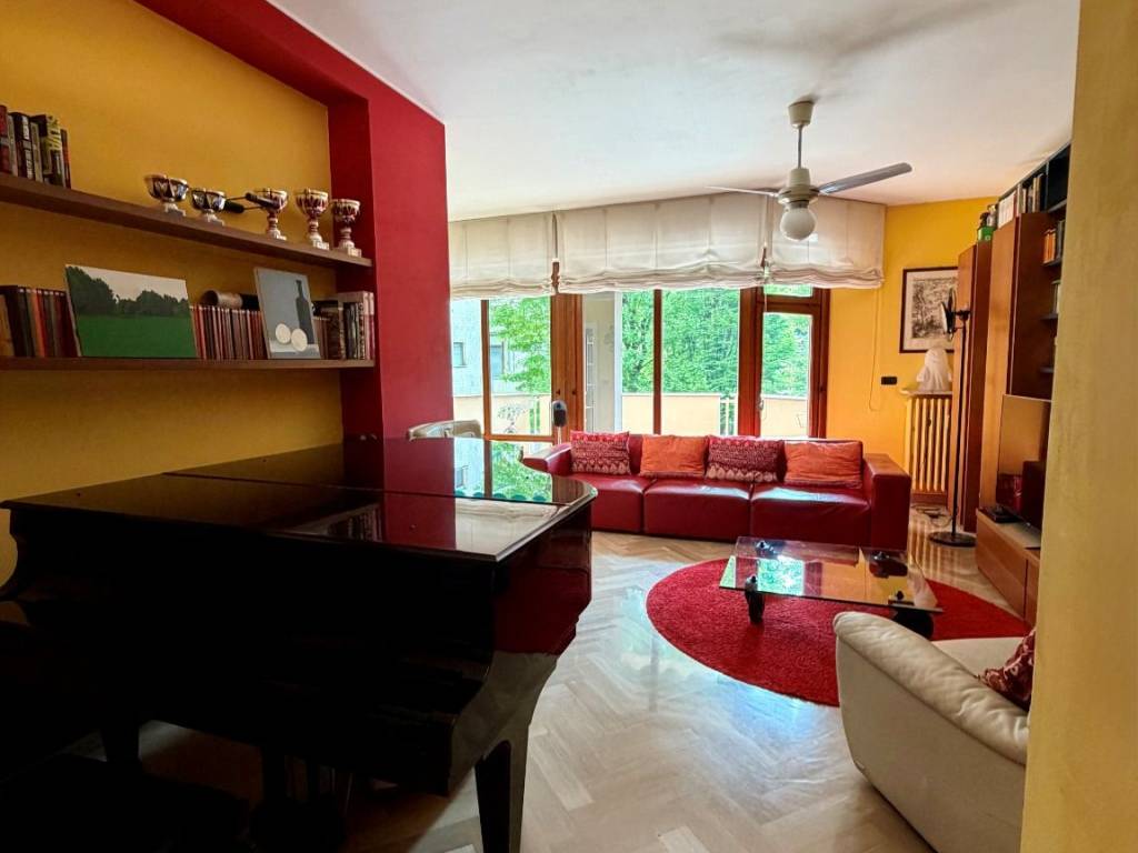 appartamento in vendita a Milano in zona Città Studi