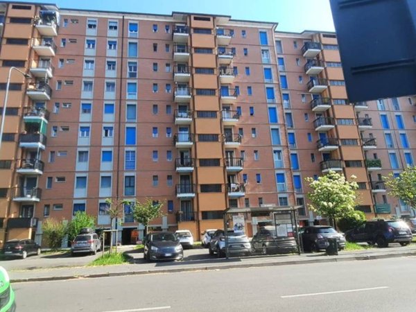 appartamento in vendita a Milano in zona Barona