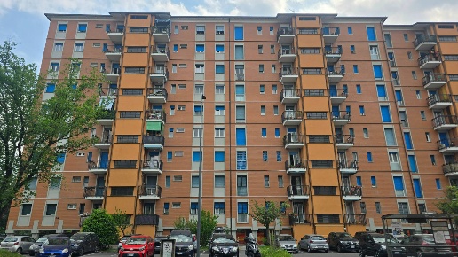appartamento in vendita a Milano in zona Restocco Maroni