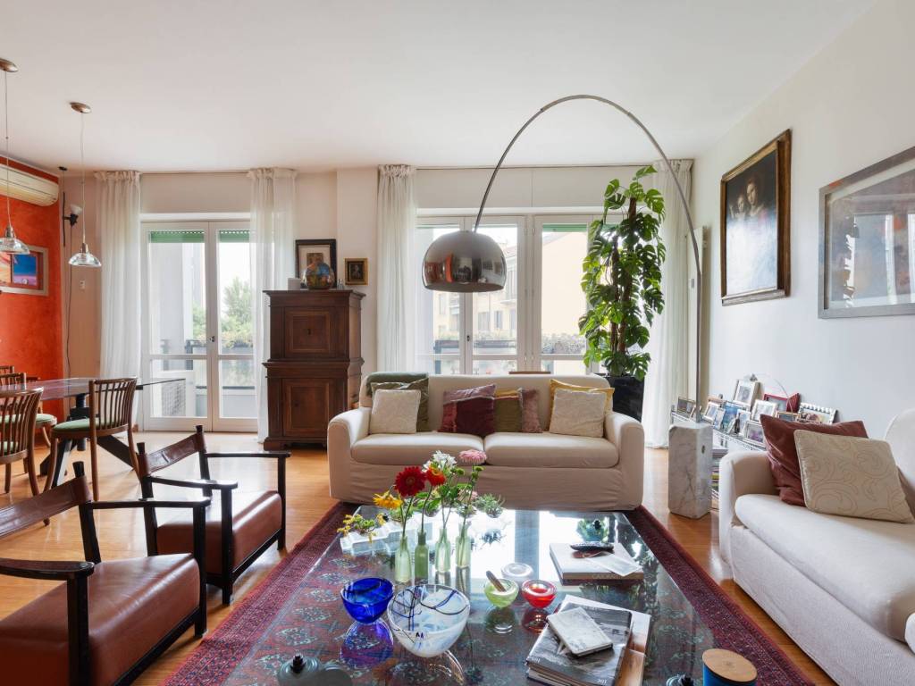 appartamento in vendita a Milano in zona Città Studi