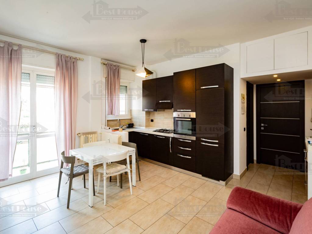 appartamento in vendita a Milano in zona Lambrate