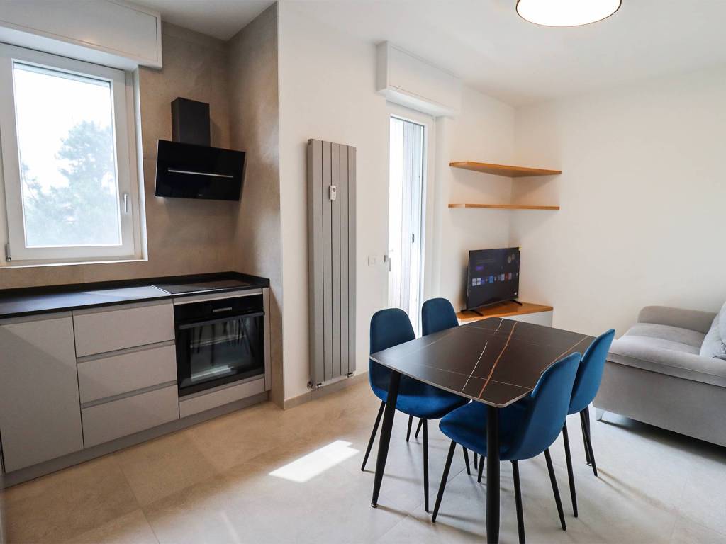 appartamento in vendita a Milano in zona Baggio