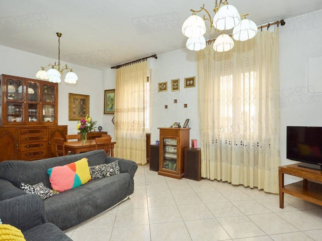 appartamento in vendita a Milano in zona Corvetto