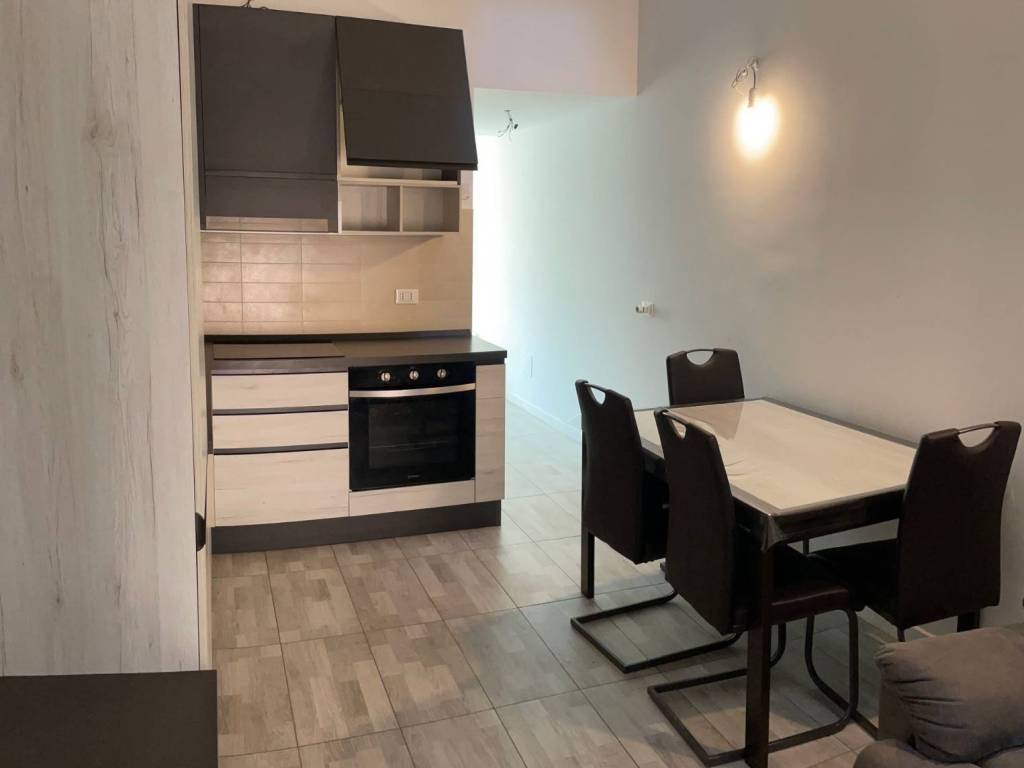 appartamento in vendita a Milano in zona Affori