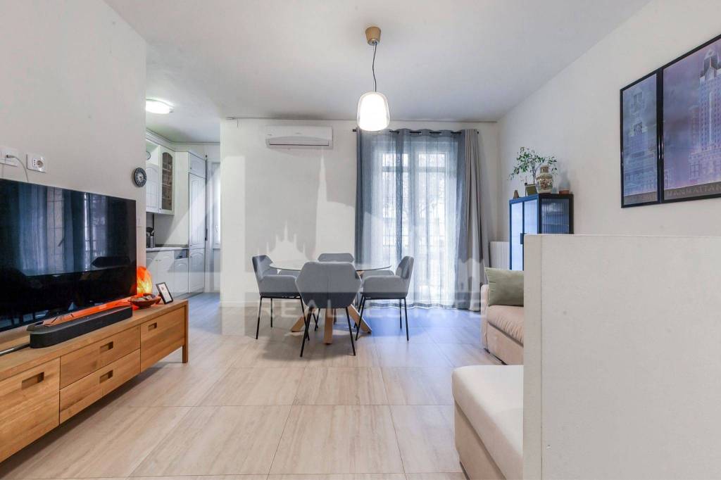 appartamento in vendita a Milano in zona Prato Centenaro