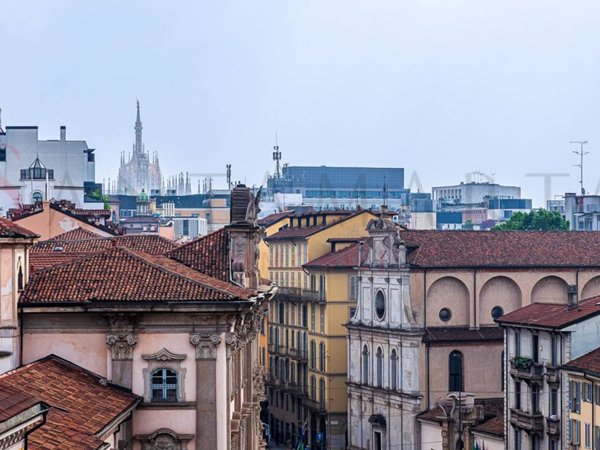 appartamento in vendita a Milano in zona Sant'Ambrogio