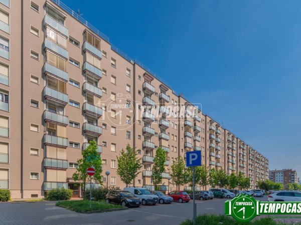 appartamento in vendita a Milano in zona Quarto Oggiaro
