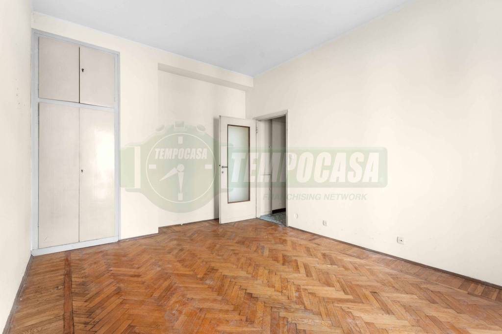 appartamento in vendita a Milano in zona Barona