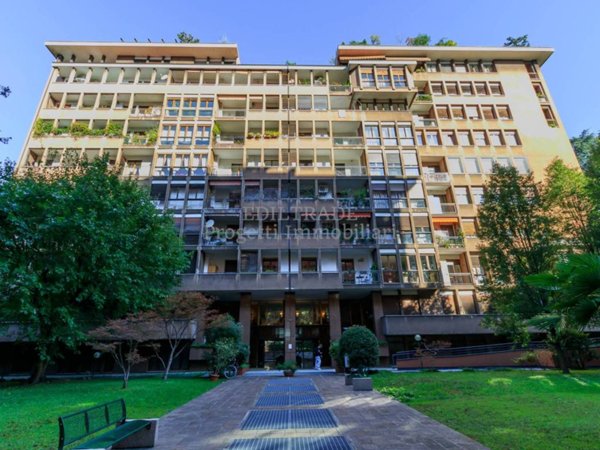 appartamento in vendita a Milano in zona Solari