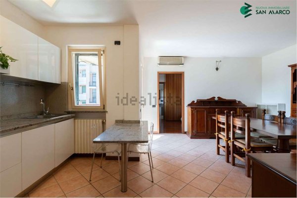appartamento in vendita a Milano in zona Figino