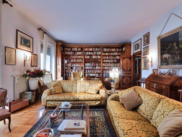 appartamento in vendita a Milano in zona Centro Direzionale