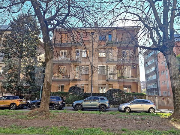 appartamento in vendita a Milano in zona San Siro