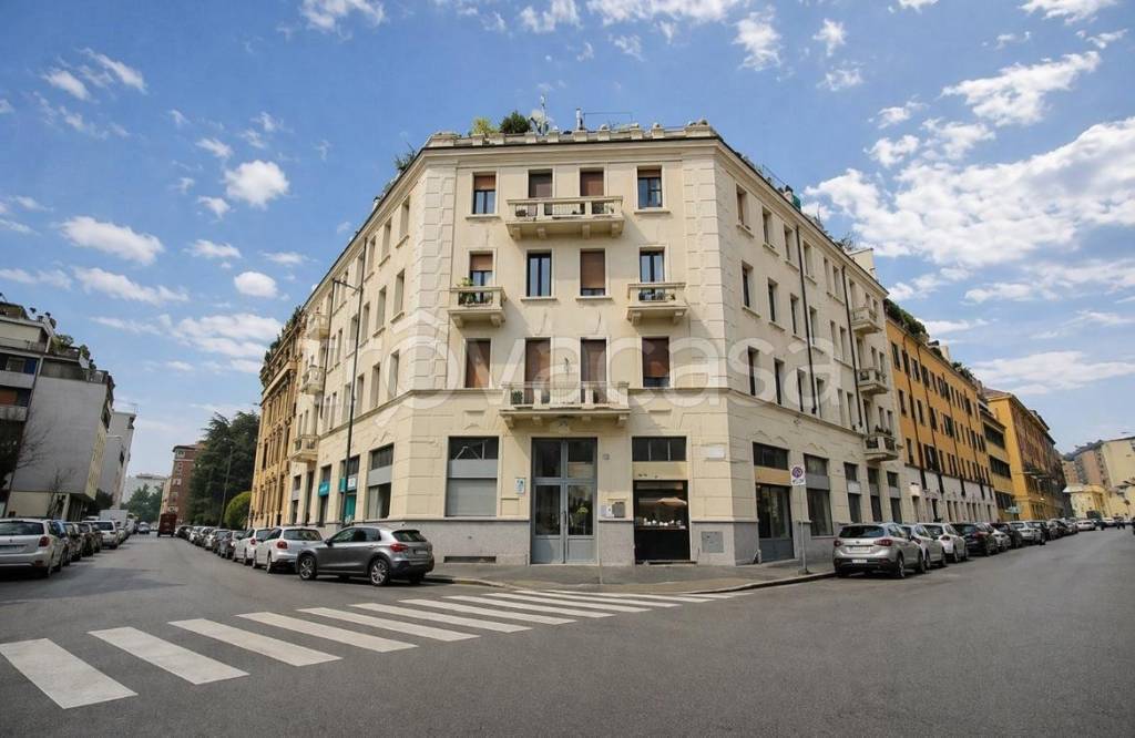 appartamento in vendita a Milano in zona Piazzale Lodi