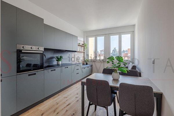 appartamento in vendita a Milano in zona Città Studi