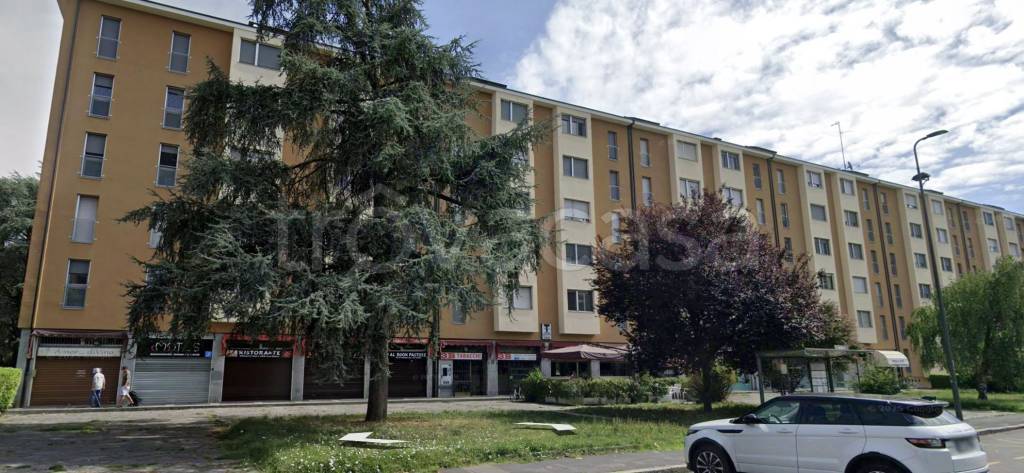 appartamento in vendita a Milano in zona Gallaratese