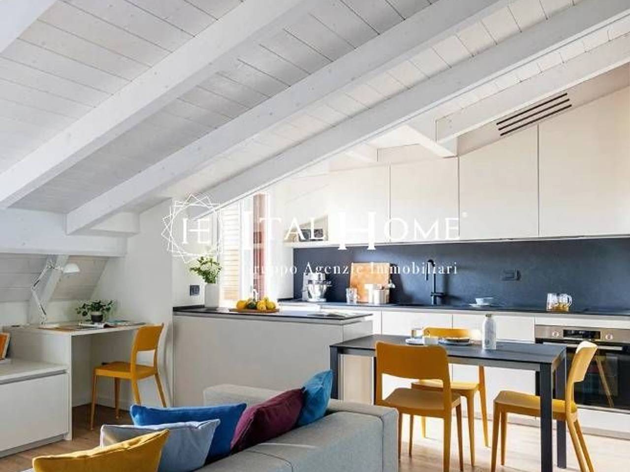 appartamento in vendita a Milano in zona Porta Venezia