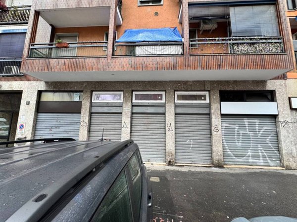 negozio in vendita a Milano in zona Crescenzago