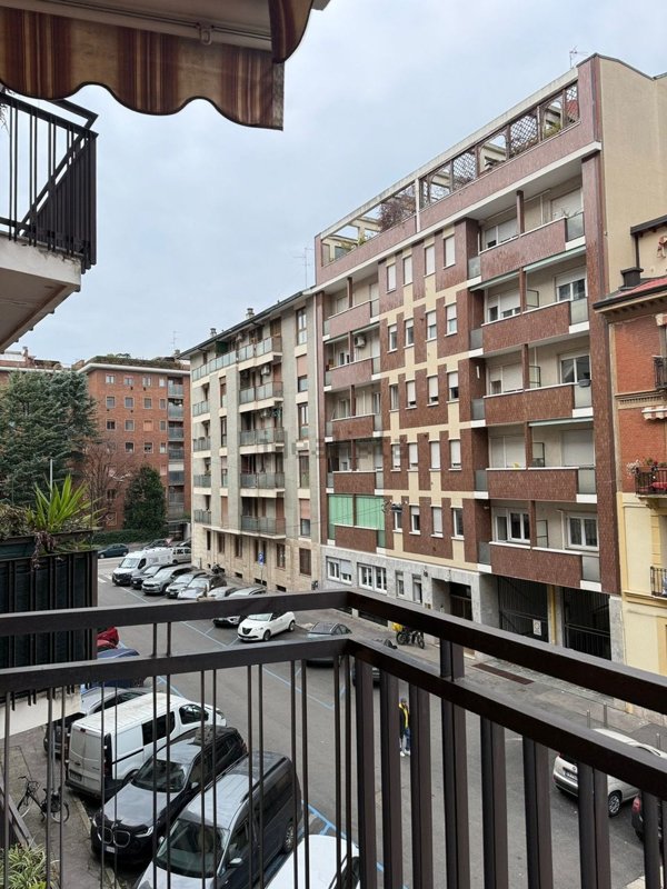 appartamento in vendita a Milano in zona Isola
