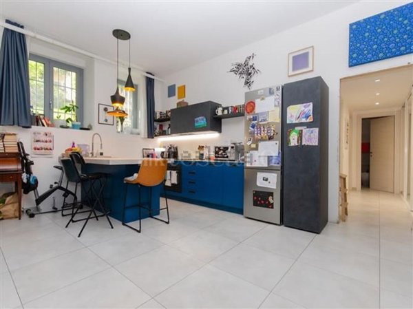 ufficio in vendita a Milano in zona Isola