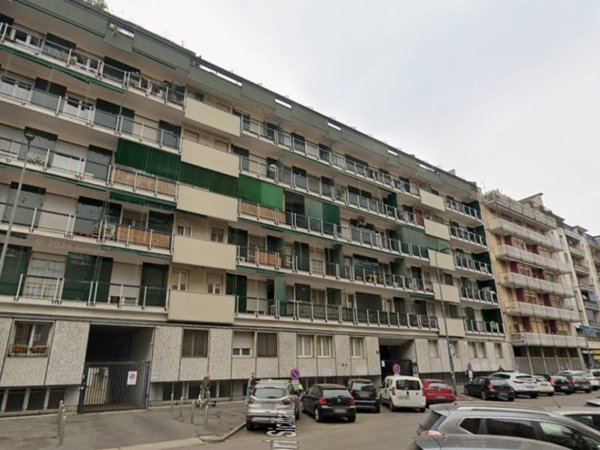 appartamento in vendita a Milano in zona Barona