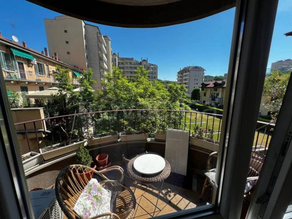 appartamento in vendita a Milano in zona Affori