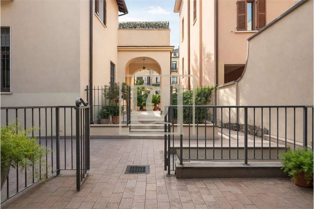 appartamento in vendita a Milano in zona Loreto