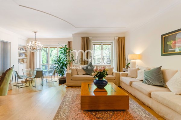 appartamento in vendita a Milano in zona Porta Venezia