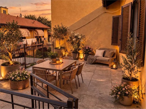 appartamento in vendita a Milano in zona Baggio