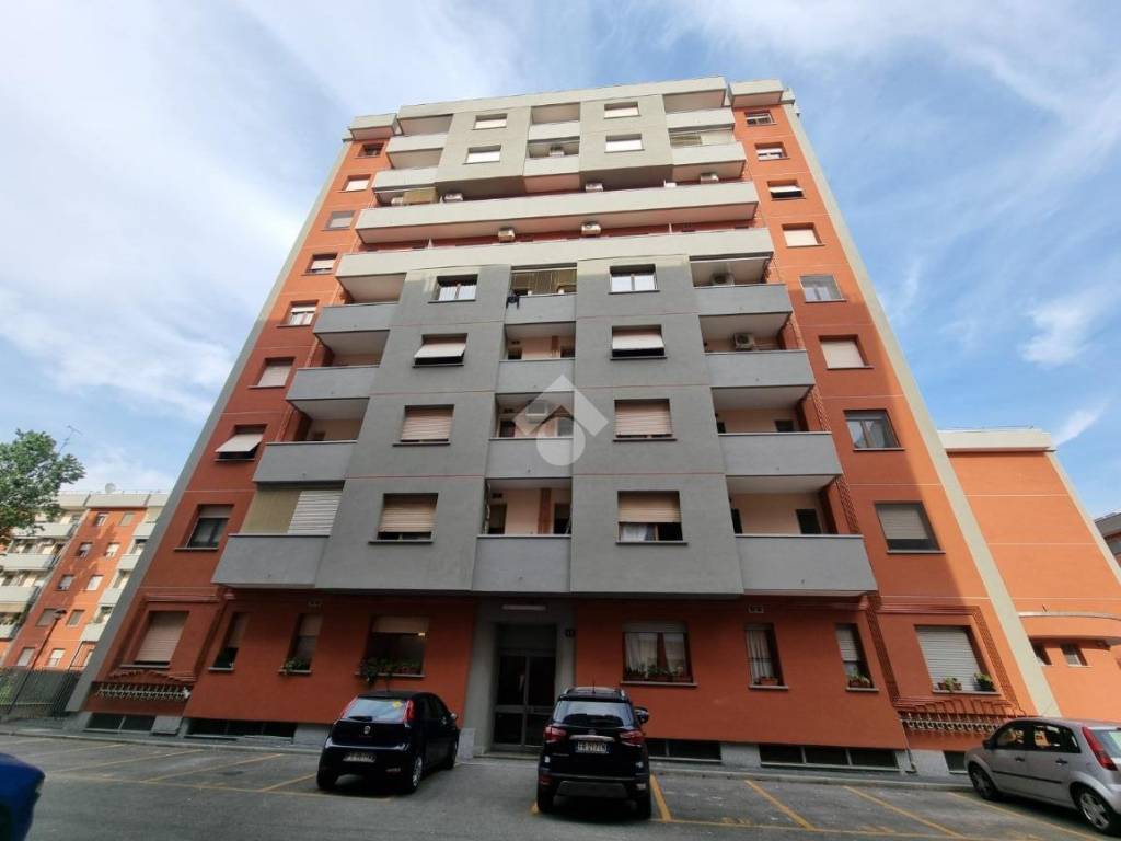 appartamento in vendita a Milano in zona Baggio