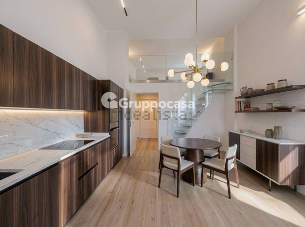 appartamento in vendita a Milano in zona San Cristoforo