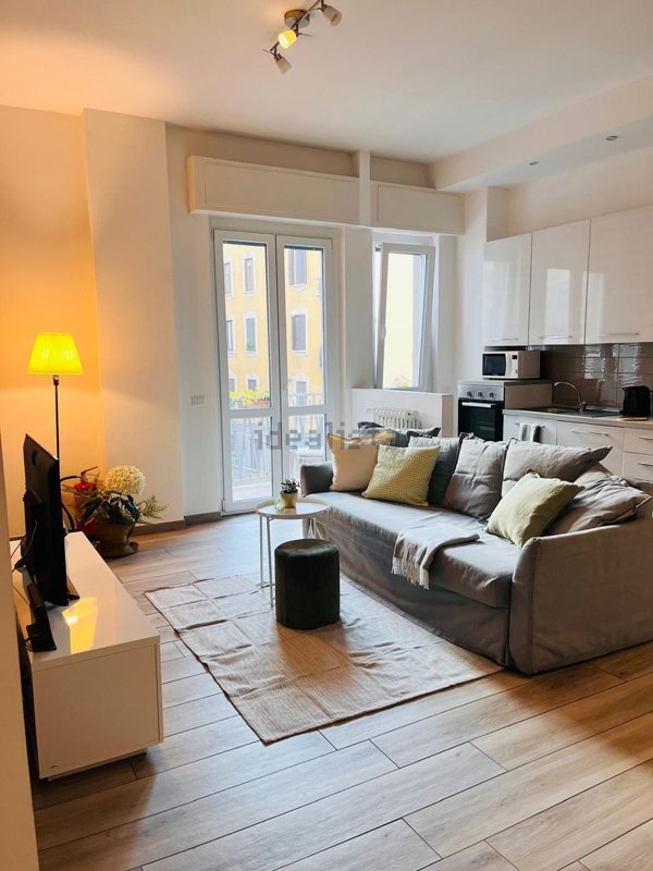 appartamento in vendita a Milano in zona Guastalla