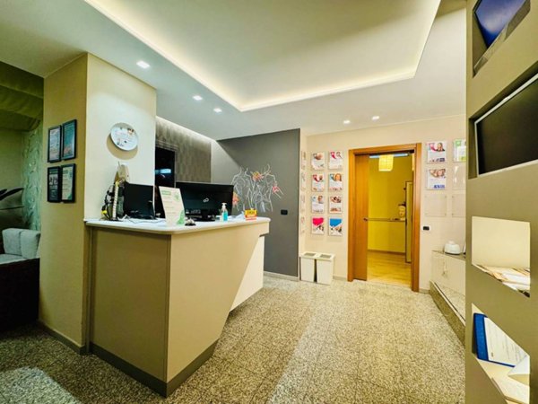 ufficio in vendita a Milano in zona Solari