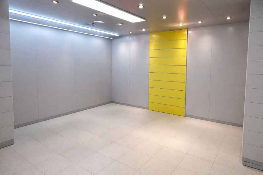 negozio in vendita a Milano in zona Porta Romana