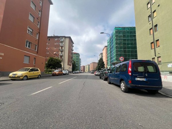 appartamento in vendita a Milano in zona Adriano