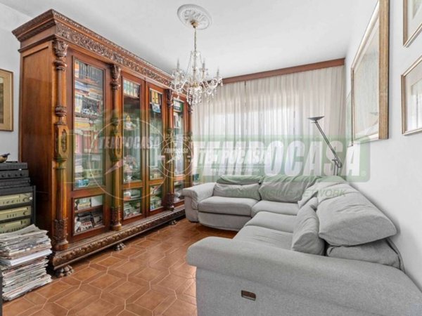 appartamento in vendita a Milano in zona Ronchetto delle Rane