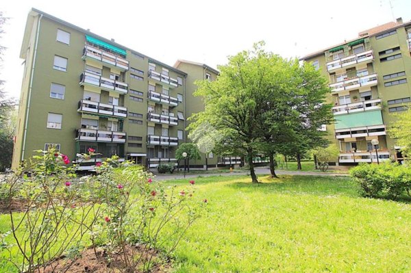 appartamento in vendita a Milano in zona Quarto Oggiaro