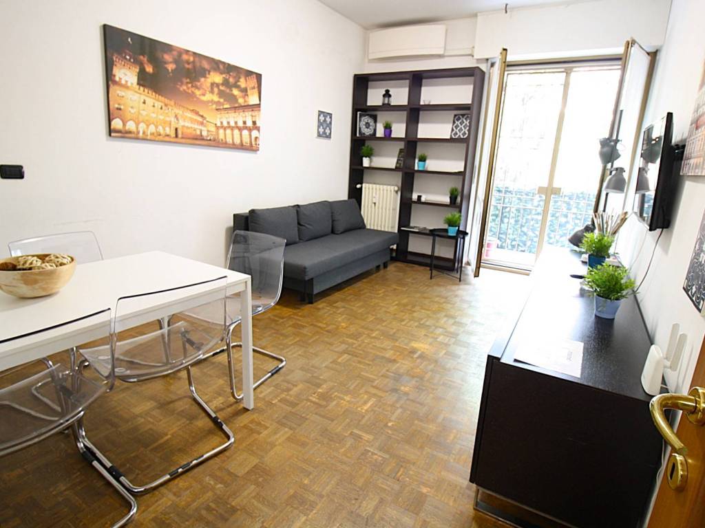 appartamento in vendita a Milano in zona Sempione