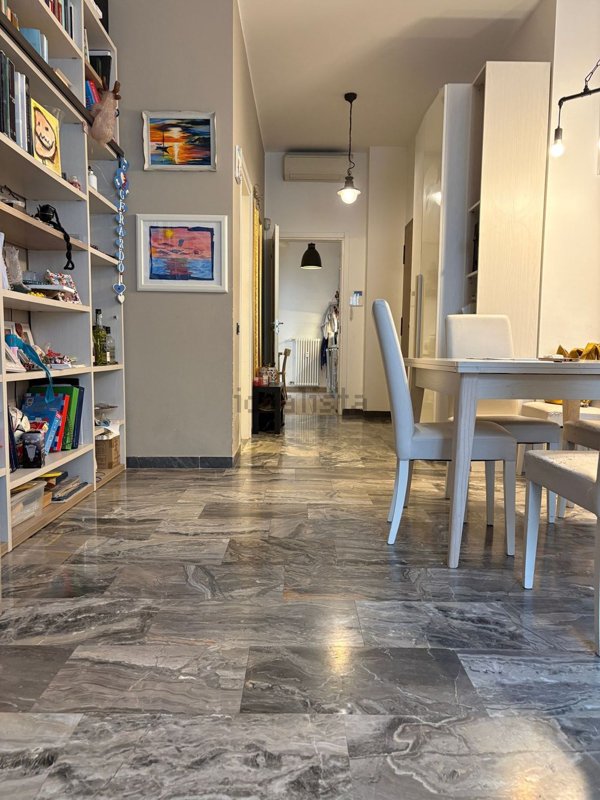 appartamento in vendita a Milano in zona Vigentino