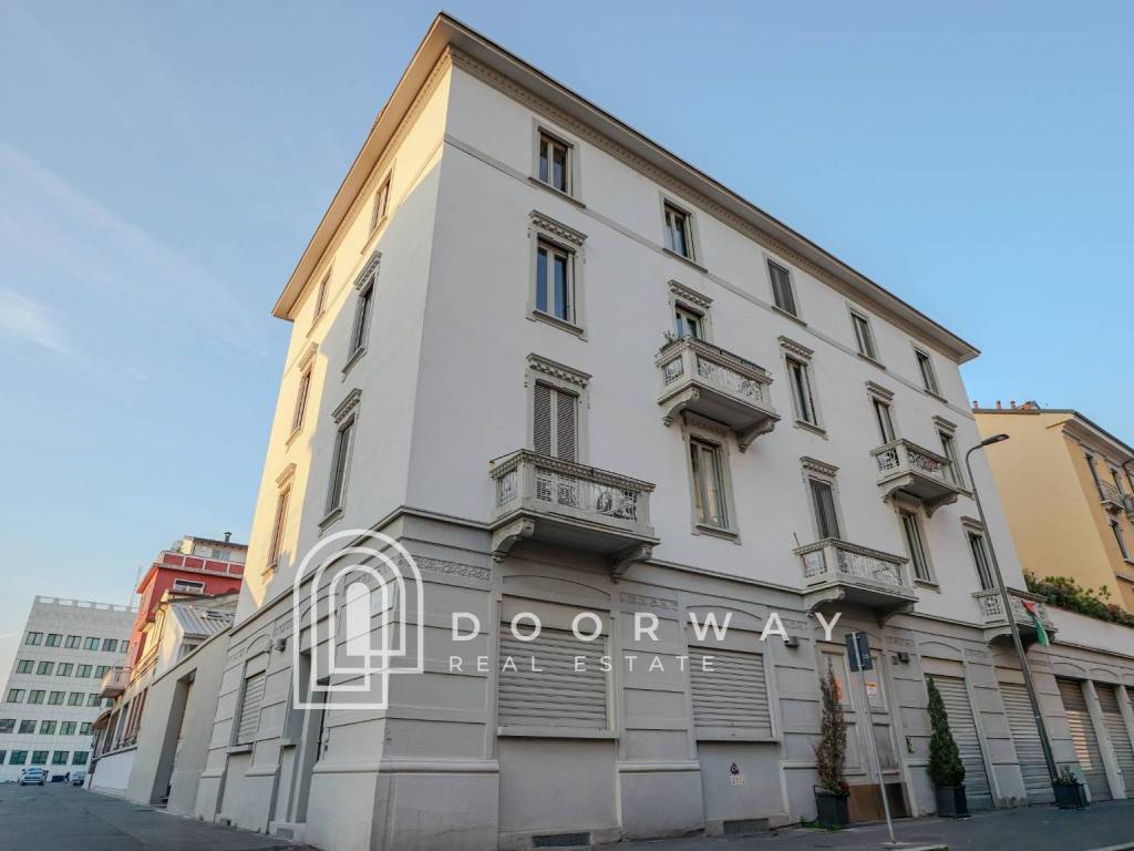 appartamento in vendita a Milano in zona Vigentino