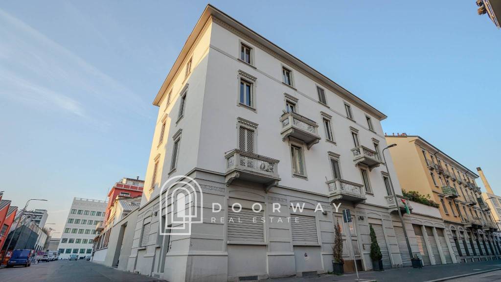 appartamento in vendita a Milano in zona Piazzale Lodi
