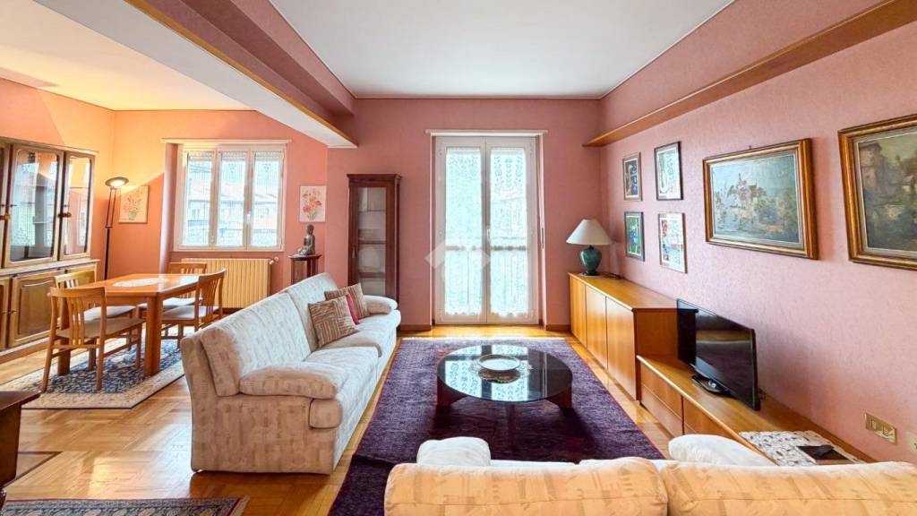 appartamento in vendita a Milano in zona Città Studi