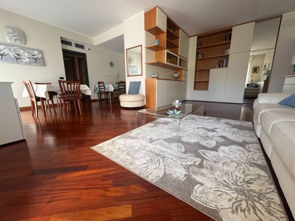 appartamento in vendita a Milano in zona Vigentino