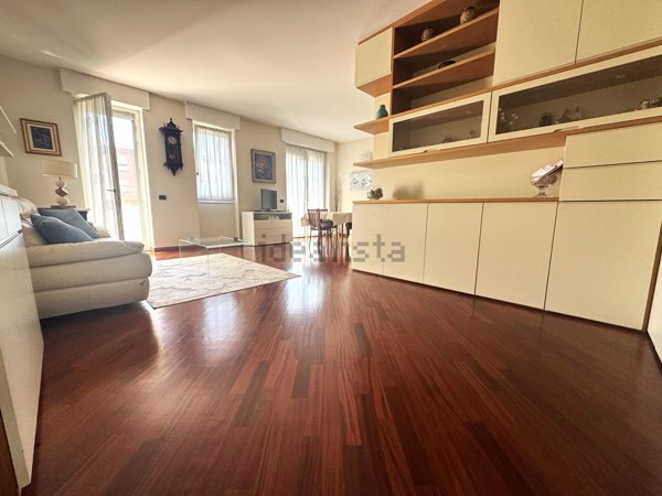 appartamento in vendita a Milano in zona Vigentino