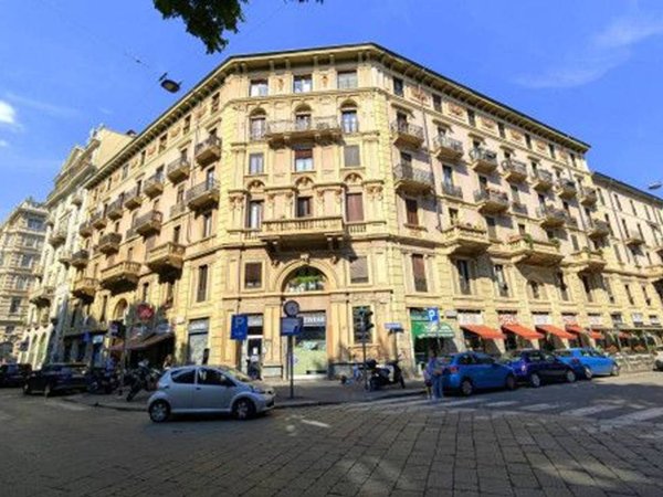 appartamento in vendita a Milano in zona Cinque Giornate