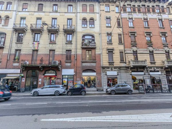 negozio in vendita a Milano in zona Isola