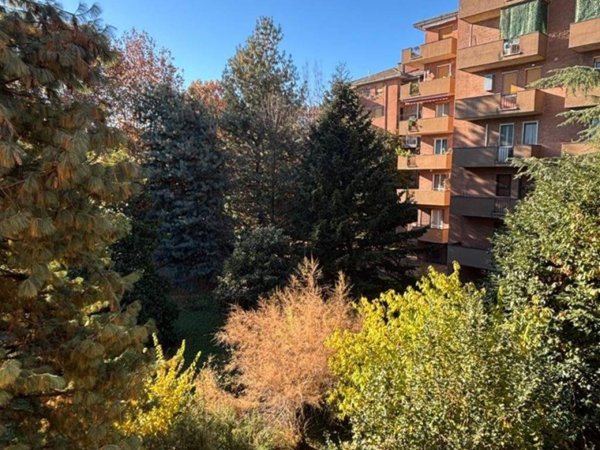 appartamento in vendita a Milano in zona Barona