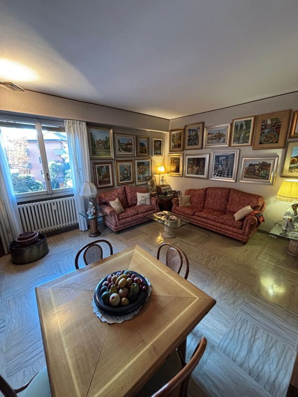 appartamento in vendita a Milano in zona Barona