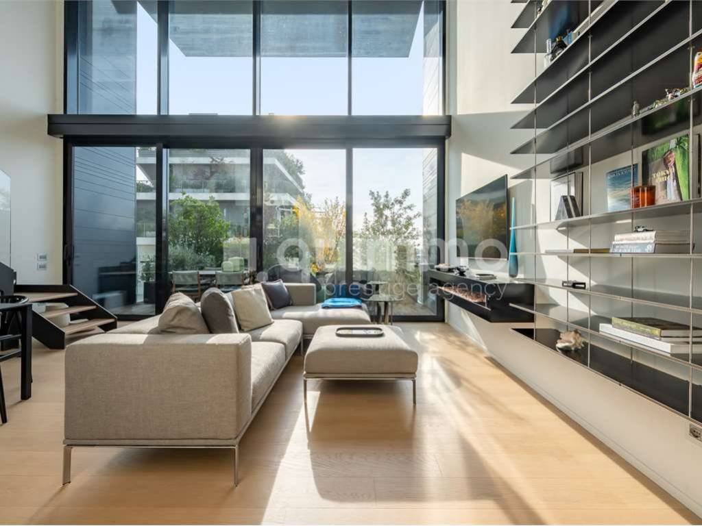 appartamento in vendita a Milano in zona Porta Nuova