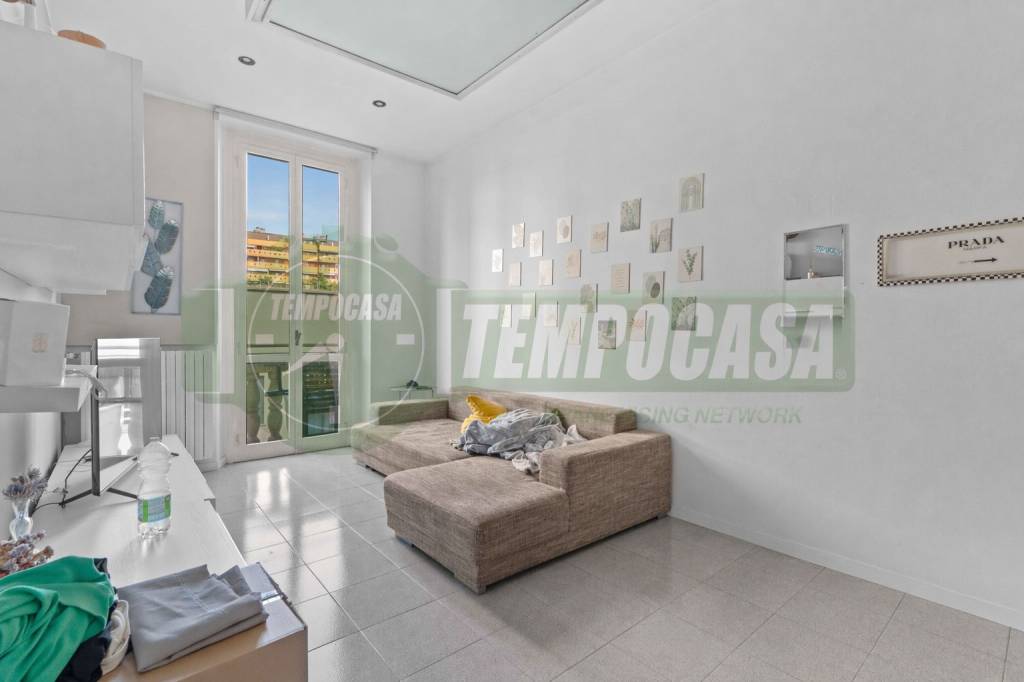 appartamento in vendita a Milano in zona Cadorna