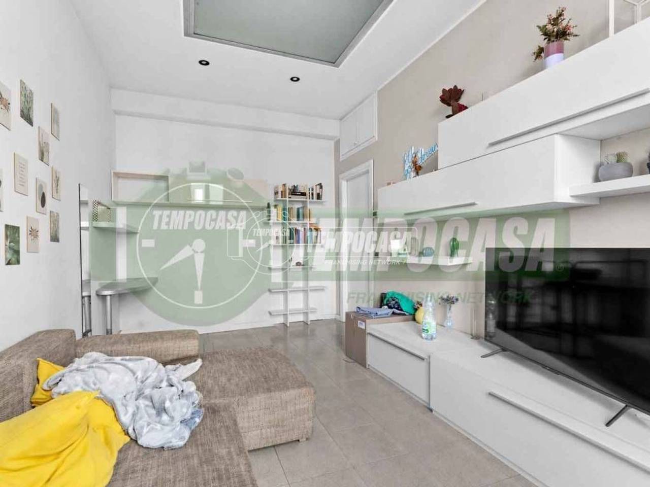 appartamento in vendita a Milano in zona Stadera